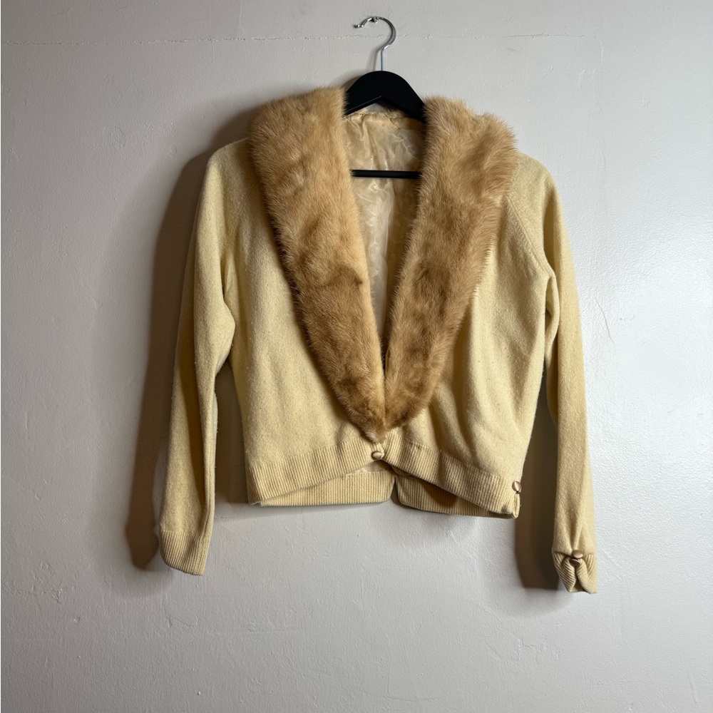 Vintage Cream Cardigan with Fur Collar